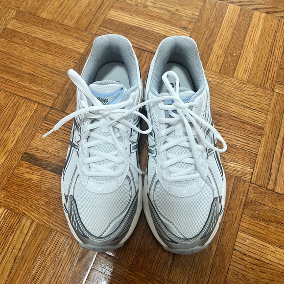 ASICS GT-2160 Sneakers - Picture 5 of 11